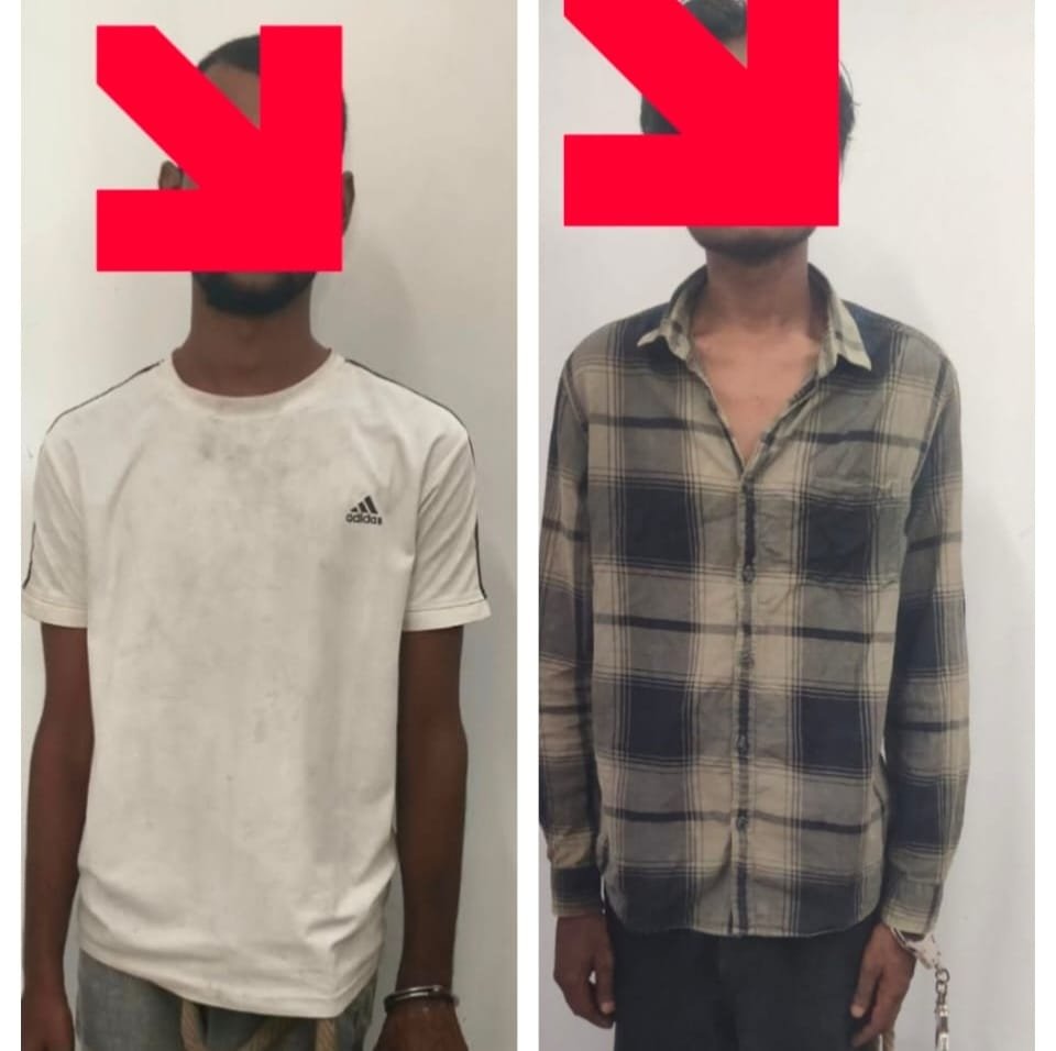 Jamshedpur police action : जमशेदपुर पुलिस सख्त, चोरी और मारपीट के आरोप में दो अभियुक्त गिरफ्तार Jamshedpur police action : जमशेदपुर पुलिस सख्त, चोरी और मारपीट के आरोप में दो अभियुक्त गिरफ्तार