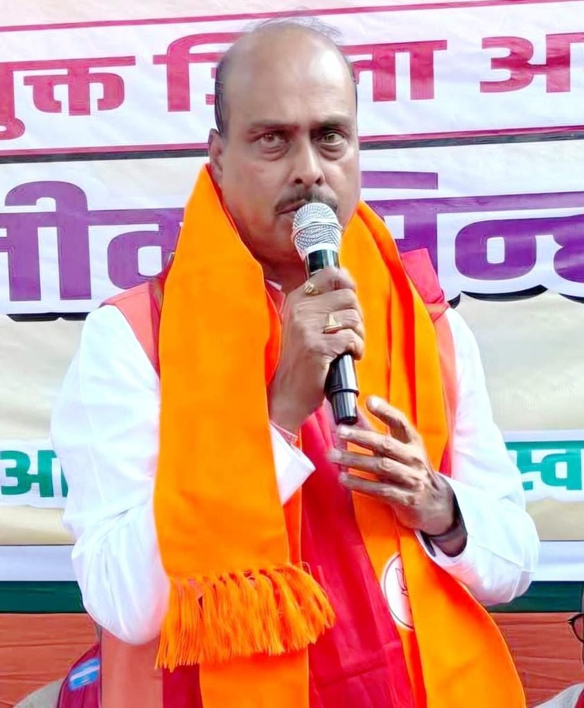 Jamshedpur bjp attack on Congress : बजरंगबली का वेश वाले युवक को पैर छूने के मामले में कांग्रेस का भाजपा पर पलटवार, भाजपा जिला अध्यक्ष बोले…