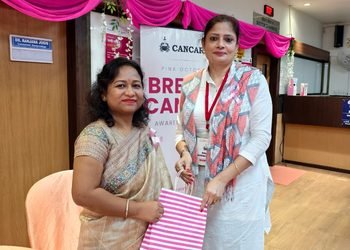 Jamshedpur cancare awareness : जमशेदपुर में कैनकेयर टीम ने चलाया ब्रैस्ट कैंसर को लेकर जागरूकता अभियान, मर्दो को भी हो सकता है ब्रेस्ट कैंसर Jamshedpur cancare awareness : जमशेदपुर में कैनकेयर टीम ने चलाया ब्रैस्ट कैंसर को लेकर जागरूकता अभियान, मर्दो को भी हो सकता है ब्रेस्ट कैंसर