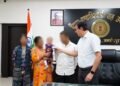 jamshedpur good news : सोनारी के विशेष दत्तक ग्रहण संस्था में रह रहे एक अनाथ बच्चे को मिले माता पिता, उपायुक्त के माध्यम से पति पत्नी ने गोद लिया अनाथ बच्चा