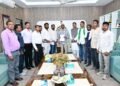 jharkhand munda samaj : मुख्यमंत्री हेमन्त सोरेन से मुंडा समाज के एक प्रतिनिधिमंडल ने की मुलाकात, ऑनलाइन खतियान में जाति के कालम में सुधार का किया अनुरोध jharkhand munda samaj : मुख्यमंत्री हेमन्त सोरेन से मुंडा समाज के एक प्रतिनिधिमंडल ने की मुलाकात, ऑनलाइन खतियान में जाति के कालम में सुधार का किया अनुरोध