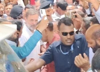 up court decision- राहुल गांधी मानहानि मामले में बरी, सुल्तानपुर की विशेष अदालत ने सुनाया फैसला, अमित शाह के खिलाफ अपमानजनक बयान देने का आरोप था up court decision- राहुल गांधी मानहानि मामले में बरी, सुल्तानपुर की विशेष अदालत ने सुनाया फैसला, अमित शाह के खिलाफ अपमानजनक बयान देने का आरोप था