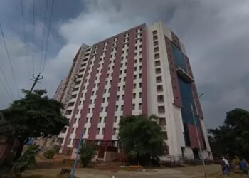 IIT dhanbad incident-आईआईटी धनबाद में 8वीं मंजिल से गिरा छात्र, मौत, पेट्रोलियम इंजीनियरिंग के फाइनल ईयर का था विद्यार्थी IIT dhanbad incident-आईआईटी धनबाद में 8वीं मंजिल से गिरा छात्र, मौत, पेट्रोलियम इंजीनियरिंग के फाइनल ईयर का था विद्यार्थी