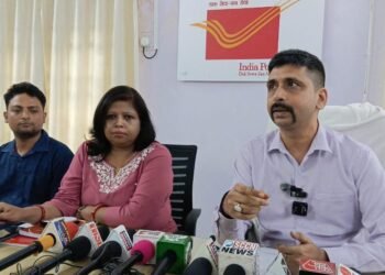 jamshedpur national postal week-राष्ट्रीय डाक सप्ताह के तहत कोल्हान में होंगे विभिन्न कार्यक्रम, 8 अनुमंडलों में लगेगी डाक चौपाल,वरिष्ठ डाक अधीक्षक उदयभान सिंह ने कहा- फिलाटेली, वित्तीय समावेशन, पार्सल सेवा और डिजिटल तकनीक पर रहेगा विशेष जोर, देखिए video jamshedpur national postal week-राष्ट्रीय डाक सप्ताह के तहत कोल्हान में होंगे विभिन्न कार्यक्रम, 8 अनुमंडलों में लगेगी डाक चौपाल,वरिष्ठ डाक अधीक्षक उदयभान सिंह ने कहा- फिलाटेली, वित्तीय समावेशन, पार्सल सेवा और डिजिटल तकनीक पर रहेगा विशेष जोर, देखिए video