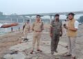 jamshedpur durga puja : जमशेदपुर दुर्गा पूजा की कमेटी के साथ पुलिस और प्रशासनिक पदाधिकारियों ने किया विसर्जन घाटों का दौरा, कई खामियां होगी दूर jamshedpur durga puja : जमशेदपुर दुर्गा पूजा की कमेटी के साथ पुलिस और प्रशासनिक पदाधिकारियों ने किया विसर्जन घाटों का दौरा, कई खामियां होगी दूर