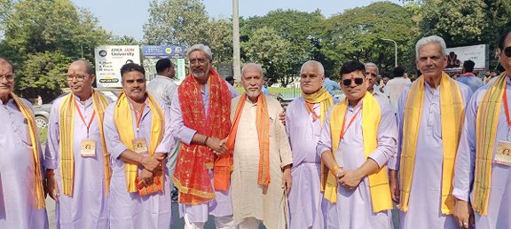 jamshedpur Riyazuddin Khan honored- शांति व सद्भावना के लिए केंद्रीय शांति समिति के सदस्य रियाजुद्दीन खान हुए सम्मानित, विविधता में एकता की मजबूती पर दिया जोर jamshedpur Riyazuddin Khan honored- शांति व सद्भावना के लिए केंद्रीय शांति समिति के सदस्य रियाजुद्दीन खान हुए सम्मानित, विविधता में एकता की मजबूती पर दिया जोर