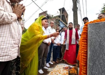 jamshedpur east mla development work : स्वस्थ जमशेदपुर के संकल्प को साकार करने में जुटीं विधायक पूर्णिमा साहू, भुइयांडीह को मिलेगी 1.43 करोड़ की लागत से आधुनिक स्वास्थ्य केंद्र की सौगात, अत्याधुनिक प्राथमिक स्वास्थ्य केंद्र भवन निर्माण का शिलान्यास jamshedpur east mla development work : स्वस्थ जमशेदपुर के संकल्प को साकार करने में जुटीं विधायक पूर्णिमा साहू, भुइयांडीह को मिलेगी 1.43 करोड़ की लागत से आधुनिक स्वास्थ्य केंद्र की सौगात, अत्याधुनिक प्राथमिक स्वास्थ्य केंद्र भवन निर्माण का शिलान्यास