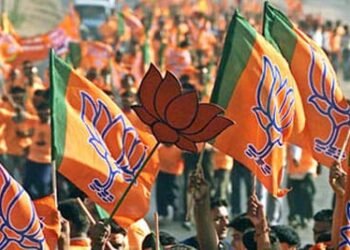 jamshedpur bjp : सेवा ज्योति यात्रा को लेकर भाजपा जमशेदपुर महानगर ने कसी कमर, 7 अक्टूबर को साकची बोधि मंदिर मैदान से निकलेगी भव्य यात्रा, प्रधानमंत्री मोदी के लाइव संबोधन के बाद होगा पैदल मार्च jamshedpur bjp : सेवा ज्योति यात्रा को लेकर भाजपा जमशेदपुर महानगर ने कसी कमर, 7 अक्टूबर को साकची बोधि मंदिर मैदान से निकलेगी भव्य यात्रा, प्रधानमंत्री मोदी के लाइव संबोधन के बाद होगा पैदल मार्च