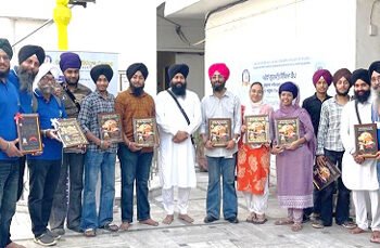 jamshedpur sikh samaj- बच्चों ने बर्नपुर में किया जमशेदपुर का नाम रोशन, हरवंशपाल और जगजोत ने लहराया परचम,गुरमत सिख्या कैंप में बच्चों को मिले पुरस्कार, गुरुमुखी, नितनेम व कीर्तन और धार्मिक शिक्षा का लगा लंगर