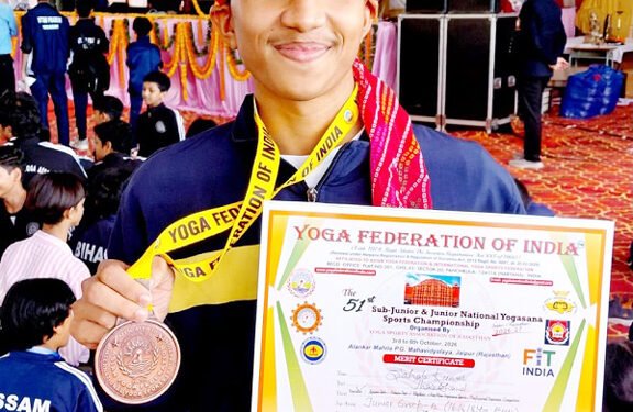 jamshedpur proud : राजस्थान के योगा चैंपियनशिप में साहब कुमार का जबरदस्त प्रदर्शन, विजेता के तौर पर लौटे जमशेदपुर, भव्य स्वागत