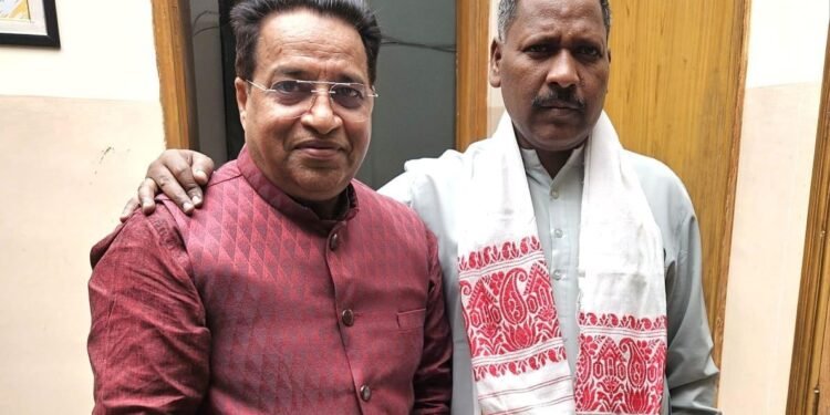 Jharkhand bjp leaders met : झारखंड भाजपा प्रदेश कार्यालय में पवन साईं से मिले कुलवंत सिंह बंटी, संगठनात्मक विषयों पर हुई सार्थक चर्चा
