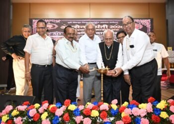 East singhbhum district international agarwal sammelan – पूर्वी सिंहभूम जिला अंतर्राष्ट्रीय अग्रवाल सम्मेलन का 8 दिवसीय अग्रसेन जयंती महोत्सव का भव्य समापन, 50 वर्षीय दंपतियों का सम्मान और पुरस्कार वितरण East singhbhum district international agarwal sammelan – पूर्वी सिंहभूम जिला अंतर्राष्ट्रीय अग्रवाल सम्मेलन का 8 दिवसीय अग्रसेन जयंती महोत्सव का भव्य समापन, 50 वर्षीय दंपतियों का सम्मान और पुरस्कार वितरण