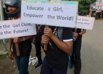 West singhbhum awareness rally – सीकेपी स्काउट डेन से ब्राह्मणी पहाड़ तक निकली जागरूकता रैली, अंतरराष्ट्रीय बालिका दिवस पर बालिका अधिकार, सड़क सुरक्षा और स्वच्छता का दिया संदेश