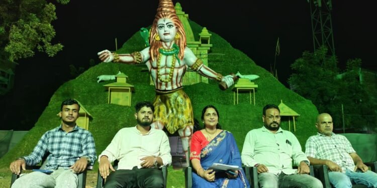 Jamshedpur durga puja : बागबेड़ा दुर्गा पूजा पंडाल बनकर तैयार, प्रकृति की रक्षा, आंतरिक शक्ति की खोज और शिव शक्ति के अटूट संबंध का जीवंत संदेश Jamshedpur durga puja : बागबेड़ा दुर्गा पूजा पंडाल बनकर तैयार, प्रकृति की रक्षा, आंतरिक शक्ति की खोज और शिव शक्ति के अटूट संबंध का जीवंत संदेश