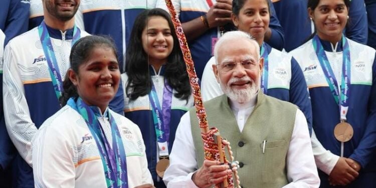 Jharkhand ex cm arjun munda : प्रधानमंत्री के साथ एशियन गेम्स के खिलाड़ियों के संवाद एवं सम्मान कार्यक्रम में शामिल हुए अर्जुन मुंडा, पीएम मोदी भी हुए शामिल