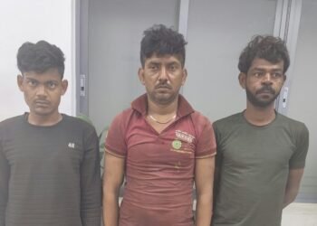 Jamshedpur theft – टाटा स्टील में केबल चोरी करते तीन पकड़ाये, 42 किलो कॉपर केबल बरामद Jamshedpur theft – टाटा स्टील में केबल चोरी करते तीन पकड़ाये, 42 किलो कॉपर केबल बरामद