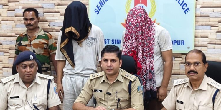 Jamshedpur police success : बर्मामाइंस में एक नाबालिग समेत तीन लोग हथियारों के साथ गिरफ्तार, दो पिस्तौल और कारतूस जब्त, video