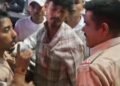 Jamshedpur hungama : साकची में नशे में कार सवार युवकों ने राहगीरों से की गाली-गलौज व मारपीट, कई वाहनों को मारी टक्कर, पुलिस से भी उलझे Jamshedpur hungama : साकची में नशे में कार सवार युवकों ने राहगीरों से की गाली-गलौज व मारपीट, कई वाहनों को मारी टक्कर, पुलिस से भी उलझे