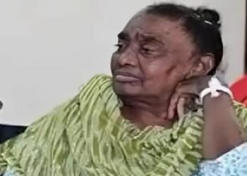 Jharkhand ranchi rupi soren passes away : मुख्यमंत्री हेमंत सोरेन की मां रूपी सोरेन का निधन, दिल की बीमारी के कारण निजी अस्पताल में वेंटिलेटर पर थीं Jharkhand ranchi rupi soren passes away : मुख्यमंत्री हेमंत सोरेन की मां रूपी सोरेन का निधन, दिल की बीमारी के कारण निजी अस्पताल में वेंटिलेटर पर थीं