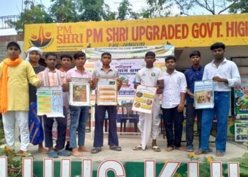 Jamshedpur rural model gramsabha : खुकड़ाडीह उच्च विद्यालय में मॉडल यूथ ग्रामसभा आयोजित, छात्र-छात्राओं ने ली जनतांत्रिक प्रक्रियाओं की ट्रेनिंग Jamshedpur rural model gramsabha : खुकड़ाडीह उच्च विद्यालय में मॉडल यूथ ग्रामसभा आयोजित, छात्र-छात्राओं ने ली जनतांत्रिक प्रक्रियाओं की ट्रेनिंग