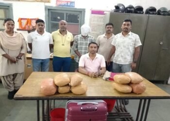 Jamshedpur rpf & grp team success : टाटानगर आरपीएफ एवं जीआरपी की संयुक्त कार्रवाई में 11 किलो गांजा बरामद, ओडिशा का तस्कर गिरफ्तार