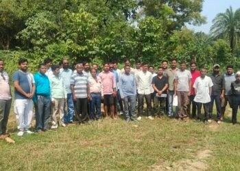Jamshedpur rural ucil vrs case : यूसिल की वीआरएस से वंचित 138 कर्मचारी पुत्रों के भाग्य का फैसला 29 अक्टूबर को, धनबाद श्रम न्यायालय 29 अक्टूबर को सुनाएगा फैसला, एकजुट हुए यूसिल के पूर्व कर्मचारी-पुत्र Jamshedpur rural ucil vrs case : यूसिल की वीआरएस से वंचित 138 कर्मचारी पुत्रों के भाग्य का फैसला 29 अक्टूबर को, धनबाद श्रम न्यायालय 29 अक्टूबर को सुनाएगा फैसला, एकजुट हुए यूसिल के पूर्व कर्मचारी-पुत्र