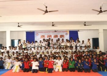 Jamshedpur rural karate grading exam : घाटशिला में कराटे ग्रेडिंग परीक्षा व एडवांस वर्कशॉप आयोजित, 6 खिलाड़ियों को मिला ब्लैक बेल्ट, 150 से अधिक खिलाड़ियों ने लिया हिस्सा