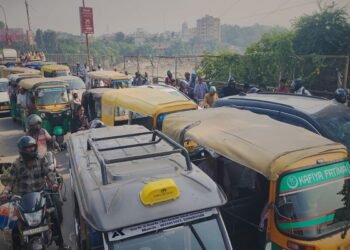 Jamshedpur mango drowning case : मानगो में नदी हादसे के बाद लगा भीषण जाम, बच्चे-बुजुर्ग समेत राहगीर परेशान