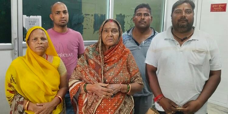 Jamshedpur mango water problem : मानगो गौड़ बस्ती के लोग एक महीने से कर रहे पानी का इंतजार, अधिकारियों से शिकायत का भी नहीं हो रहा असर, बस्तीवासियों ने की जल्द जलापूर्ति शुरू कराने की मांग