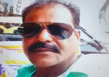 Jamshedpur chassis driver dies in road accident : मानगो आजादनगर के चेसिस ड्राइवर की कोलेबिला में हुए हादसे में मौत, पुणे से चेसिस लेकर खड़गपुर जा रहा था ड्राइवर Jamshedpur chassis driver dies in road accident : मानगो आजादनगर के चेसिस ड्राइवर की कोलेबिला में हुए हादसे में मौत, पुणे से चेसिस लेकर खड़गपुर जा रहा था ड्राइवर