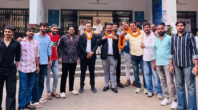 Jamshedpur murder accused acquitted : गोविंदपुर के अश्वनी कुमार हत्याकांड में तीनों आरोपी साक्ष्याभाव में बरी, प्रथम अपर सत्र न्यायाधीश की अदालत ने सुनाया फैसला Jamshedpur murder accused acquitted : गोविंदपुर के अश्वनी कुमार हत्याकांड में तीनों आरोपी साक्ष्याभाव में बरी, प्रथम अपर सत्र न्यायाधीश की अदालत ने सुनाया फैसला