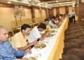 Jamshedpur agrasen jayanti celebration : महाराजा अग्रसेन जयंती पर ‘अग्रसेन परमार्थ भोज’ का हुआ आयोजन, पुरोहितों ने की महाराजा अग्रसेन की पूजा-अर्चना, 61 ब्राह्मणों को कराया गया भोजन,  वस्त्र एवं दक्षिणा देकर किया गया सम्मानित