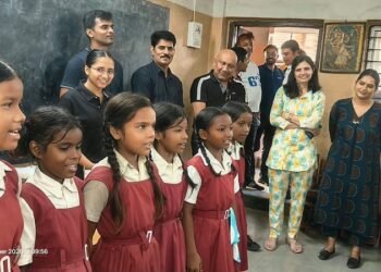 Jamshedpur service work  : टाटा स्टील सुरक्षा, अग्निशमन और ब्रांड प्रोटेक्शन टीम ने विद्यार्थियों के साथ की सामाजिक सेवा, टाटा स्टील के सिक्योरिटी चीफ ब्रिगेडियर जितेंद्र सिंह शेखावत ने किया नेतृत्व