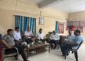 Singhbhum chamber on chandil robbery : चांडिल के व्यवसायी सुरेश चौधरी के घर डकैती से सिंहभूम चैंबर चिंतित, अपराधियों को शीघ्र पकड़ने व लूटे गए माल की बरामदगी की मांग Singhbhum chamber on chandil robbery : चांडिल के व्यवसायी सुरेश चौधरी के घर डकैती से सिंहभूम चैंबर चिंतित, अपराधियों को शीघ्र पकड़ने व लूटे गए माल की बरामदगी की मांग