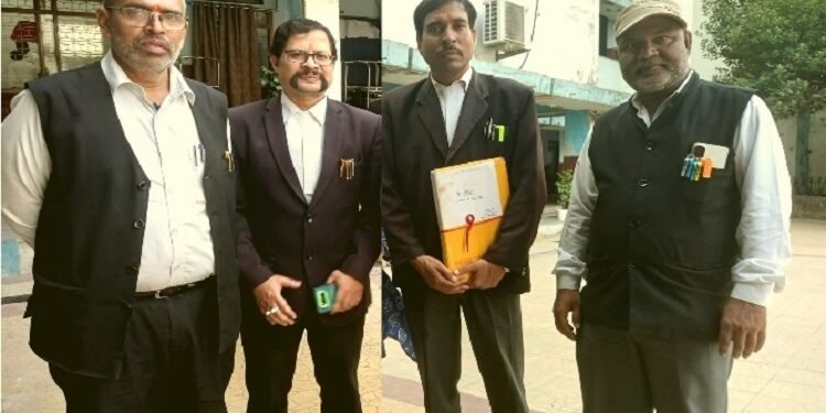Jamshedpur three forgery accused acquitted : धोखाधड़ी की नीयत से रजिस्ट्री कराने के ग्यारह साल पुराने मामले के तीन आरोपी बरी, जमशेदपुर के न्यायिक दंडाधिकारी की अदालत ने सुनाया फैसला