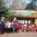 Jamshedpur rural park workers on strike : चाकुलिया के आमलागोड़ा के पास वन विभाग के पार्क के मजदूरों को महीनों से वेतन नहीं, आक्रोशित मजदूरों ने वन कार्यालय में दिया धरना Jamshedpur rural park workers on strike : चाकुलिया के आमलागोड़ा के पास वन विभाग के पार्क के मजदूरों को महीनों से वेतन नहीं, आक्रोशित मजदूरों ने वन कार्यालय में दिया धरना