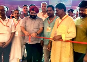jamshedpur bjp leader kale : झारखंड भाजपा के पूर्व प्रवक्ता अमरप्रीत सिंह काले ने कई पूजा पंडालों का किया उदघाटन, लगाये मां दुर्गा के जयकारे