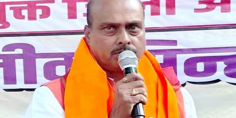 jamshedpur bjp attack on jharkhand minister : डांडिया विवाद पर भाजपा जमशेदपुर महानगर अध्यक्ष संजीव सिन्हा ने मंत्री इरफान अंसारी को दी नसीहत, सरकार के काम पर ध्यान दें, मंत्रीपद का इस्तेमाल धौंस जमाने के लिए न करें jamshedpur bjp attack on jharkhand minister : डांडिया विवाद पर भाजपा जमशेदपुर महानगर अध्यक्ष संजीव सिन्हा ने मंत्री इरफान अंसारी को दी नसीहत, सरकार के काम पर ध्यान दें, मंत्रीपद का इस्तेमाल धौंस जमाने के लिए न करें