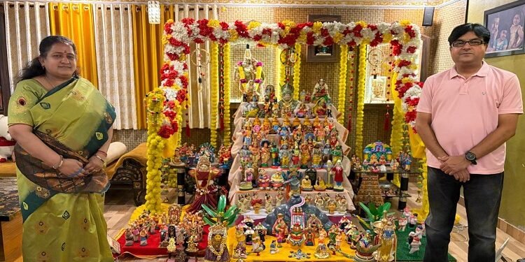 Jamshedpur golu puja : जमशेदपुर में भी होती है दक्षिण भारत की गोलू पूजा, दक्षिण भारत की समृद्ध सांस्कृतिक परंपरा की है प्रतीक Jamshedpur golu puja : जमशेदपुर में भी होती है दक्षिण भारत की गोलू पूजा, दक्षिण भारत की समृद्ध सांस्कृतिक परंपरा की है प्रतीक