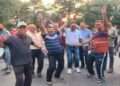 Jamshedpur rural narwa visharjan julus : नरवा पहाड़ यूसिल कॉलोनी में मां दुर्गा को दी गई भावभीनी विदाई, खान प्रबंधक मनोज कुमार की टीम ने निकाला विरर्जन जुलूस, भारी संख्या में महिला-पुरुषों ने विसर्जन जुलूस में भाग किया