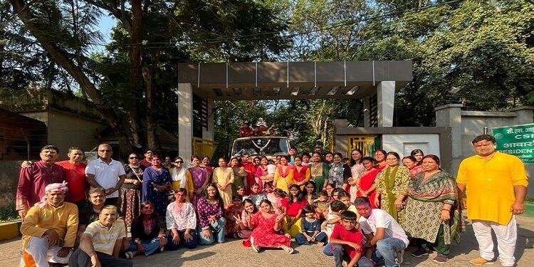 Jamshedpur nml colony durgapuja : भक्ति, सामाजिक व सांस्कृतिक समरसता से सराबोर रहा एनएमएल कॉलोनी का दुर्गोत्सव, पांच दिवसीय महोत्सव में बच्चों और परिवारों की रही उत्साहपूर्ण सहभागिता, अगले वर्ष स्वर्ण जयंती समारोह की तैयारी