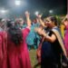 Jamshedpur rural bhajan sandhya : नरवा पहाड़ पूजा पंडाल में प्रस्तुत भजनों पर झूमे श्रद्धालु, पूजा कमिटी की ओर से भजन संध्या का हुआ आयोजन