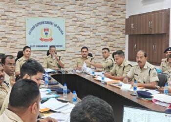 Jamshedpur ssp review meting : जमशेदपुर एसएसपी ने जिले में अपराध नियंत्रण को लेकर की समीक्षा बैठक, अपराध नियंत्रण के उपायों व उन पर की जा रही कार्रवाई की हुई समीक्षा Jamshedpur ssp review meting : जमशेदपुर एसएसपी ने जिले में अपराध नियंत्रण को लेकर की समीक्षा बैठक, अपराध नियंत्रण के उपायों व उन पर की जा रही कार्रवाई की हुई समीक्षा
