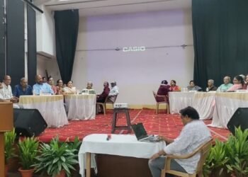 jamshedpur madrasi sammelani : जमशेदपुर में गूंजे सुरों के जलवे, मद्रासी सम्मेलनी में आयोजित अंतराक्षरी प्रतियोगिता में ‘महाराष्ट्र हितकारी मंडल’ की टीम ‘अलाप’ रही अव्वल jamshedpur madrasi sammelani : जमशेदपुर में गूंजे सुरों के जलवे, मद्रासी सम्मेलनी में आयोजित अंतराक्षरी प्रतियोगिता में ‘महाराष्ट्र हितकारी मंडल’ की टीम ‘अलाप’ रही अव्वल