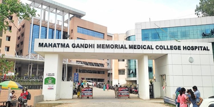Jamshedpur child dies of Japanese encephalitis : एमजीएम अस्पताल में जापानी इंसेफेलाइटिस से बच्ची की मौत, पांच मरीजों का चल रहा इलाज Jamshedpur child dies of Japanese encephalitis : एमजीएम अस्पताल में जापानी इंसेफेलाइटिस से बच्ची की मौत, पांच मरीजों का चल रहा इलाज