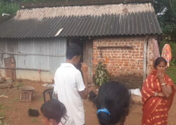 Jamshedpur rural theft : पटमदा के बिडरा और माचा गांवों के पांच घरों में एक ही रात चोरी, चोर कुल छह बकरे-बकरियां चुरा कर हुए फरार
