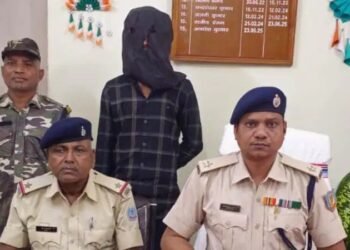 west singhbhum ckp police action-चक्रधरपुर पुलिस ने हनुमान मंदिर की दानपेटी चोरी मामले में एक को किया गिरफ्तार