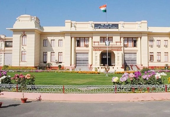 Bihar MLC Elections: बिहार एमएलसी चुनाव में एनडीए को चार सीट, दो पर निर्दलीय, एक राजद व एक जनसुराज के खाते में Bihar MLC Elections: बिहार एमएलसी चुनाव में एनडीए को चार सीट, दो पर निर्दलीय, एक राजद व एक जनसुराज के खाते में