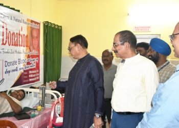 saraikela adhunik power-71 यूनिट रक्त संग्रह, कर्मचारियों और ग्रामीणों ने उत्साहपूर्वक निभाई सामाजिक जिम्मेदारी,संस्थापक दिवस पर आधुनिक पावर कर्मचारियों ने रक्तदान कर संस्थापक को दी सच्ची श्रद्धांजलि