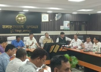 Jamshedpur administration meeting : दुर्गा पूजा के मद्देनजर विधि-व्यवस्था संधारण को लेकर उपायुक्त ने की समीक्षा बैठक, श्रद्धालुओं की सुविधा एवं सुरक्षित आयोजन को लेकर दिए गए आवश्यक दिशा-निर्देश Jamshedpur administration meeting : दुर्गा पूजा के मद्देनजर विधि-व्यवस्था संधारण को लेकर उपायुक्त ने की समीक्षा बैठक, श्रद्धालुओं की सुविधा एवं सुरक्षित आयोजन को लेकर दिए गए आवश्यक दिशा-निर्देश